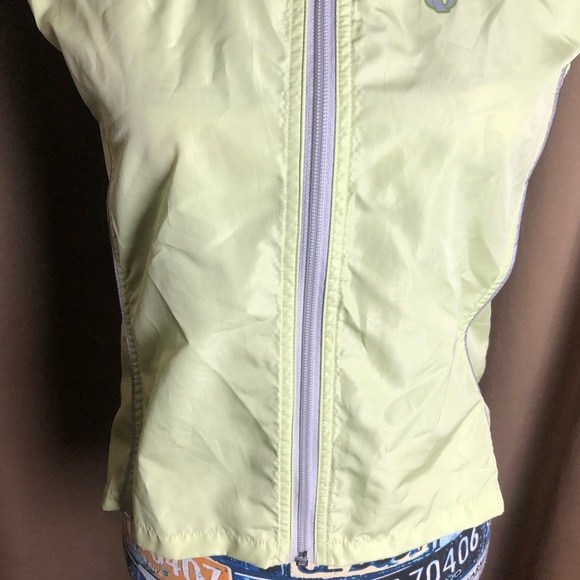 IQ Pearl iZumi Zip Front Vest with Mesh Back - Picture 2 of 14
